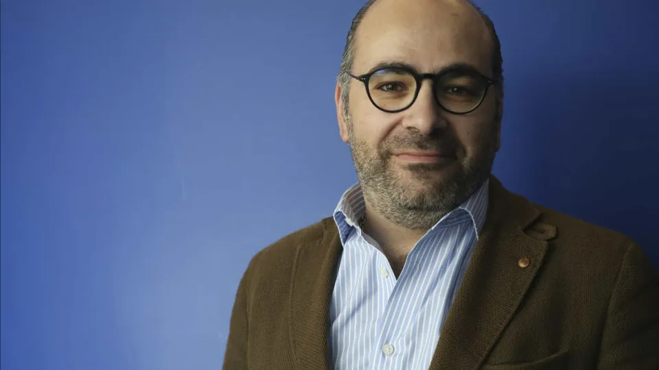 Ministro anuncia novos 'data centers' e destaca papel da...