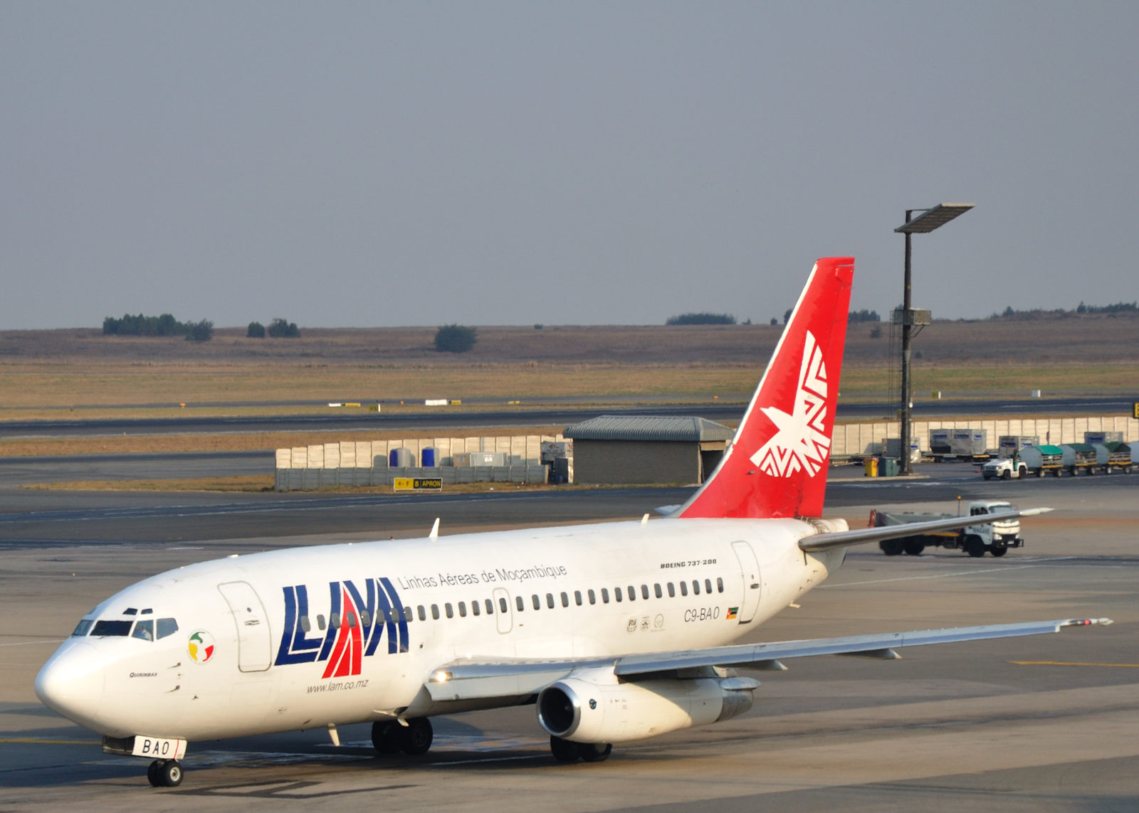 Novas aeronaves da LAM chegam em Dezembro