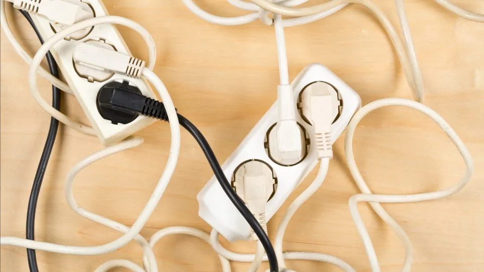 Os 8 dispositivos que tem em casa que não devem ser ligados...