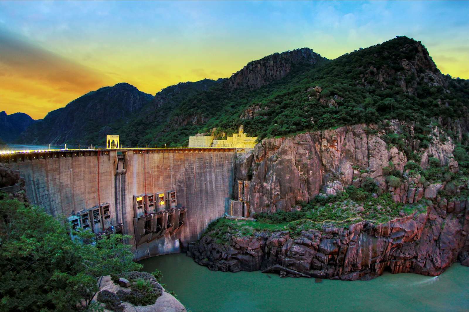 Receita Energética Caiu 34% no Primeiro Trimestre Devido à