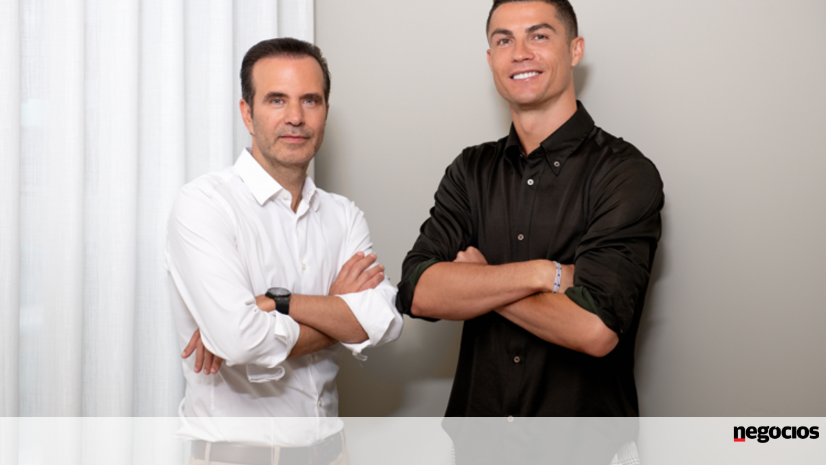 Ronaldo abre clínica de transplantes capilares em Riade: “É