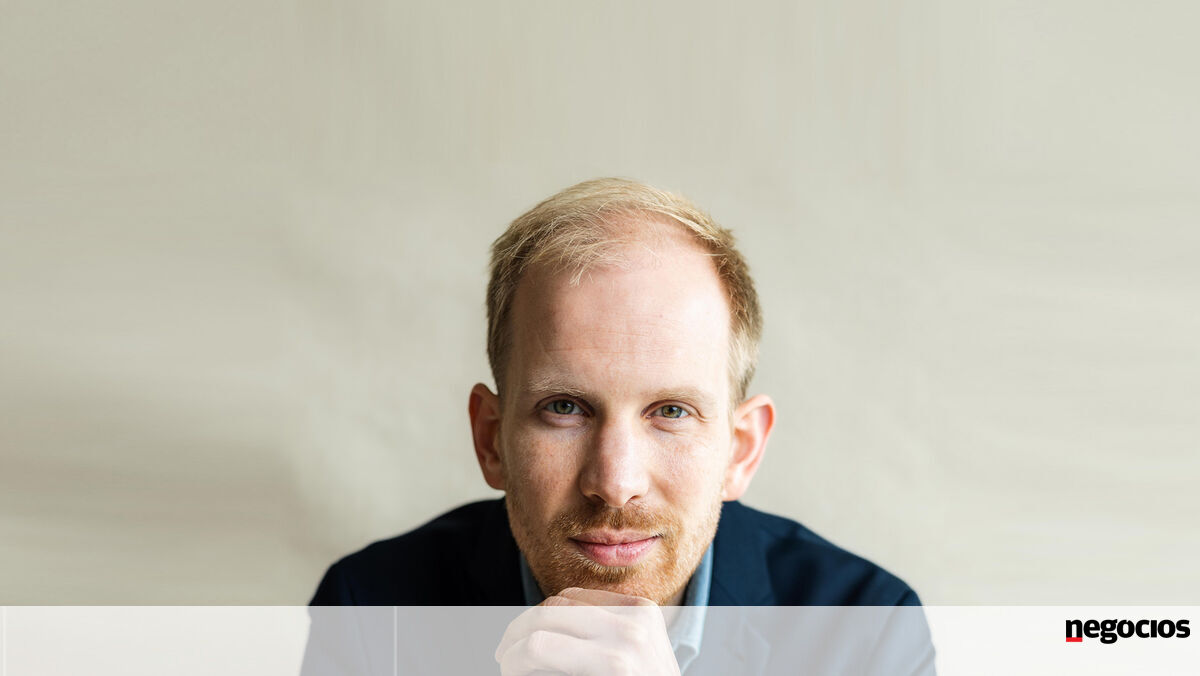 Rutger Bregman: Há muitas pessoas ricas no mundo, mas a