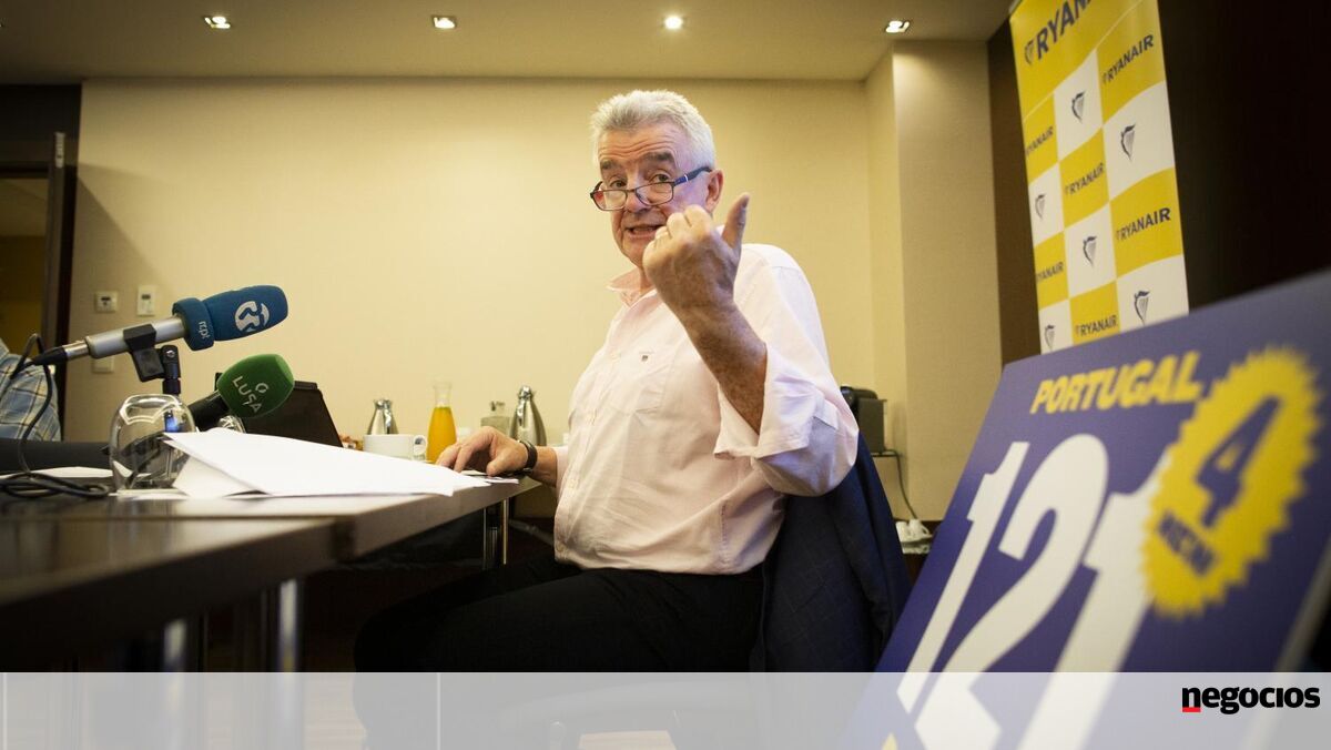 Ryanair lança novo ataque ao "pré-financiamento" de