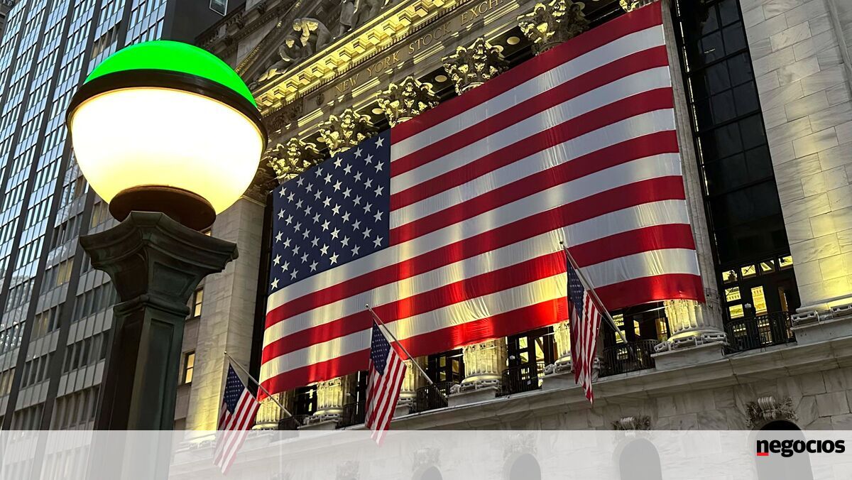 S&P 500 e Nasdaq voltam a atingir recordes. Corte da Fed é