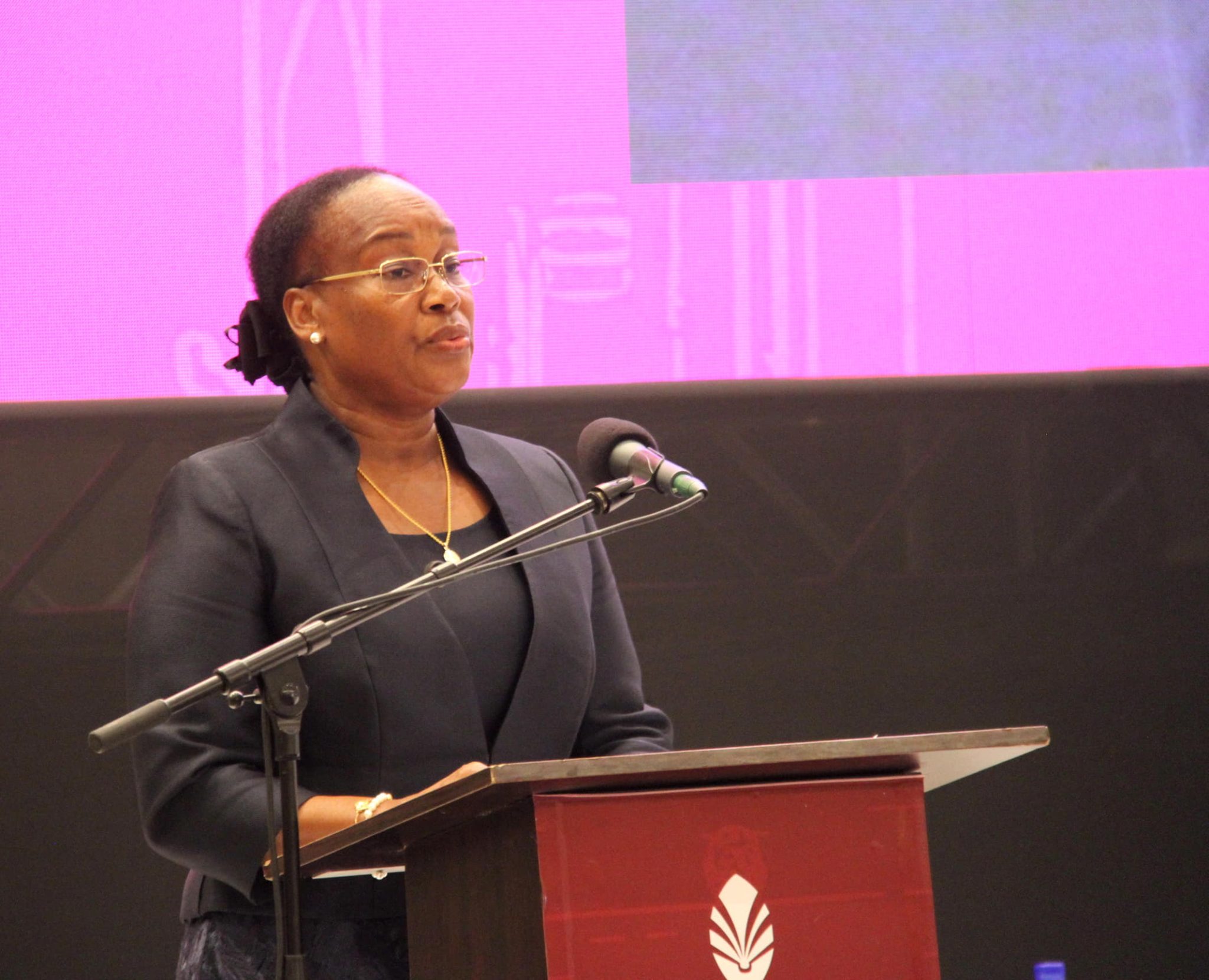 "Tribunais Devem Ser Agentes de Mudança Ambiental", Afirma