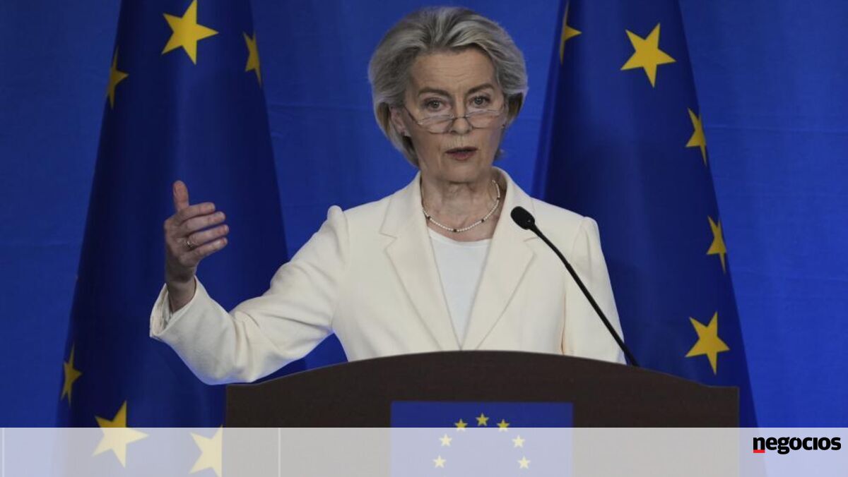 Von der Leyen garante que UE "defenderá cada centímetro do