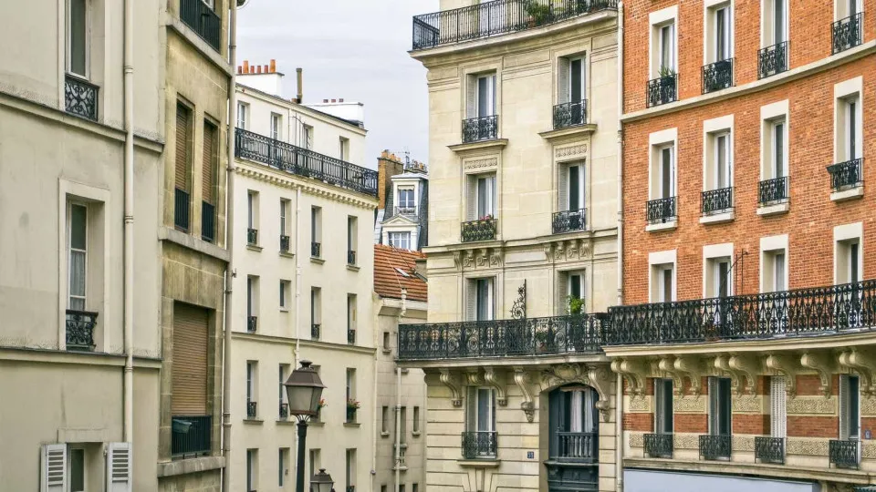 Habitação acessível? Bruxelas quer países da UE a darem