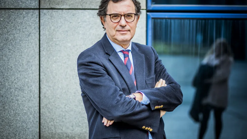 Ministro revela quando vão "sentir-se diferenças" nos preços