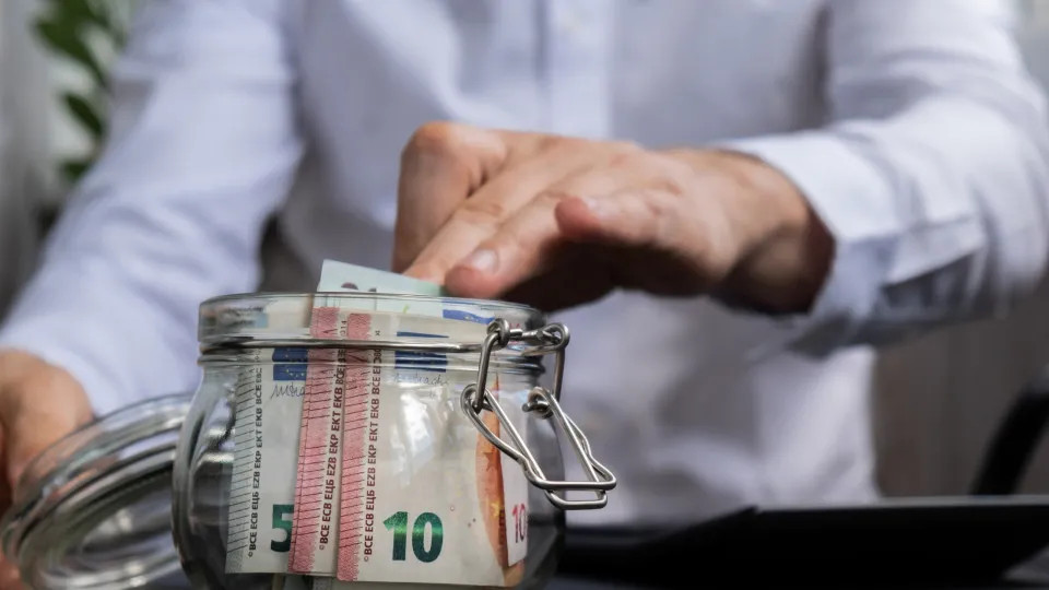 Já sabe quanto vai poupar com o alívio no IRS que vem aí?