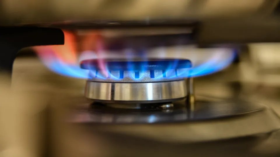 A gastar mais do que queria? Cinco dicas para poupar na