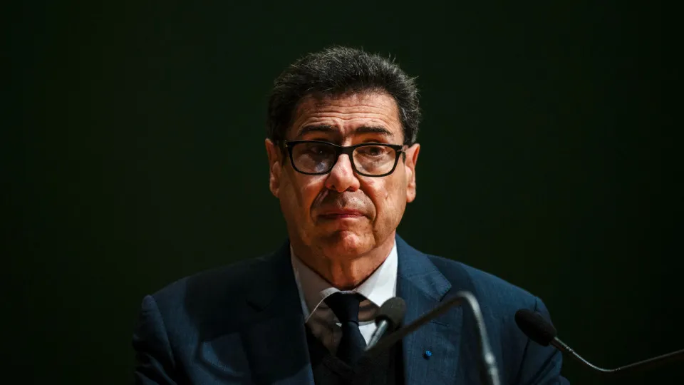 Nobel da Economia defende "redirecionar" empresas para