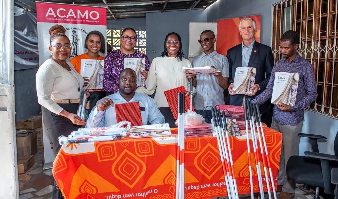 BCI Oferece Material de Escrita e Obras Literárias em Braile