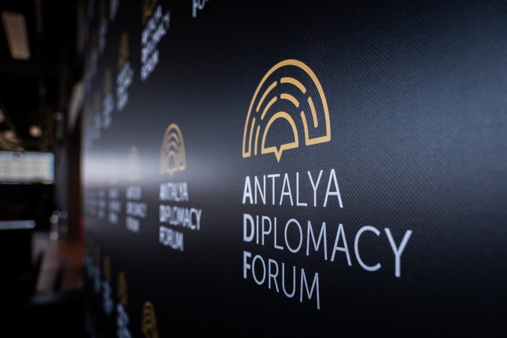 Comércio Bilateral Deverá Atingir 50 MM$ de Dólares Até 2028...