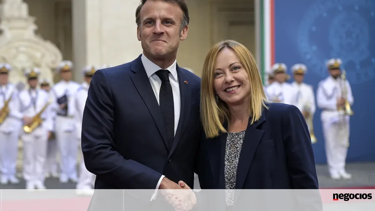 DBRS coloca dívida italiana no "clube dos A". S&P corta