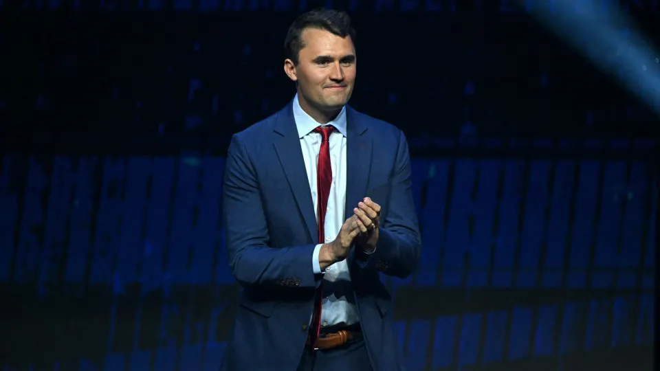 Desinformação com IA sobre assassinato de Charlie Kirk...