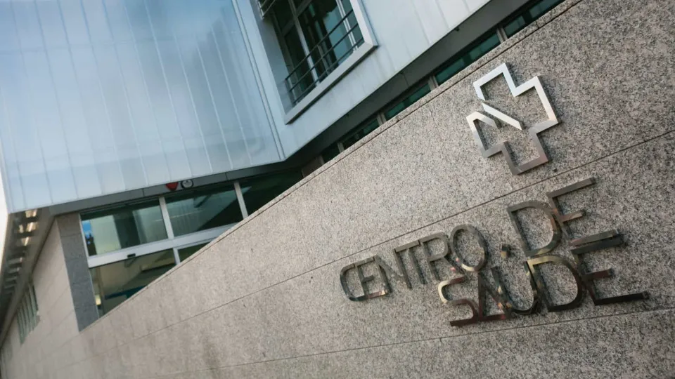 Falhas em centros de saúde "foram resolvidas", diz...