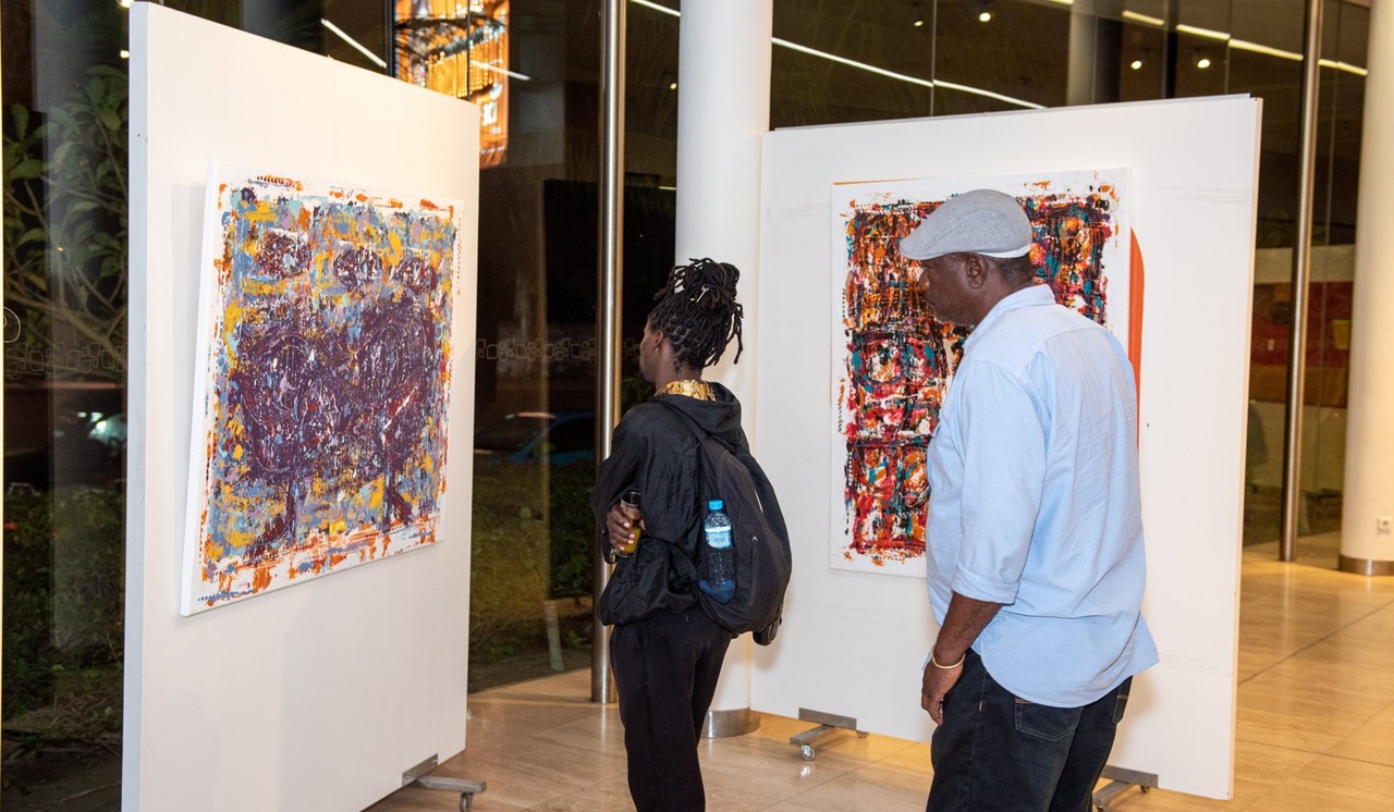 Fragmentos de um Reencontro” em Maputo • Diário Económico