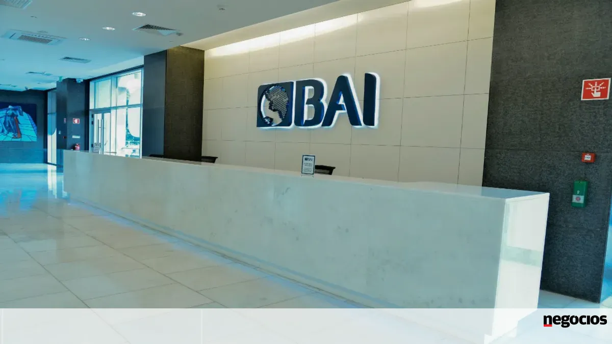 Funcionários de banco angolano detidos por desvio de 4,7