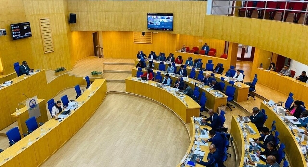 Governo Entregou Proposta de Orçamento do Estado Para 2026 •...