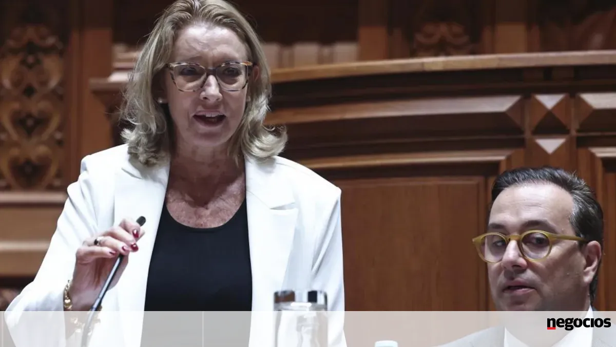 Governo vai "como é óbvio" publicar salário mínimo de 920