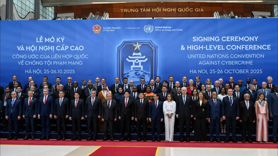 Mais de 60 países assinam no Vietname Convenção da ONU...