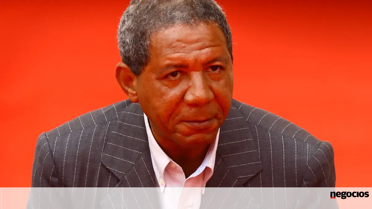 Ministério Público angolano deixa cair seis dos sete crimes