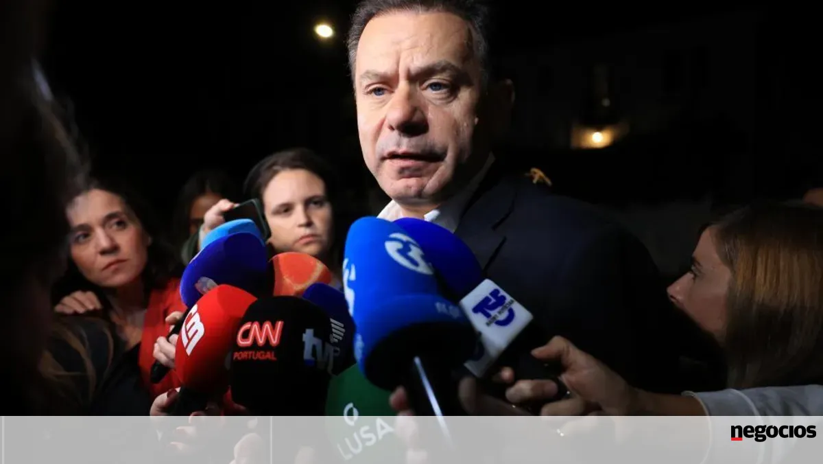 Montenegro admite orientação para maior eficiência no SNS