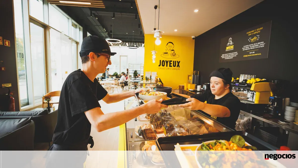 Para a inclusão um emprego faz (toda) a diferença - Social