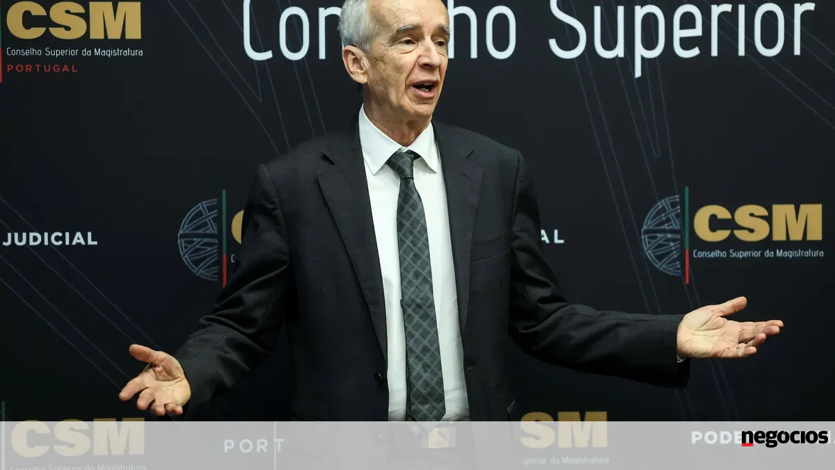 Presidente do Supremo lamenta "apatia muito grande" na