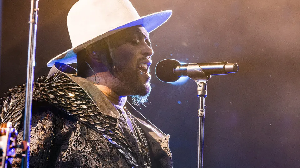 Produtora e fãs de 'Red Dead Redemption II' homenageiam...