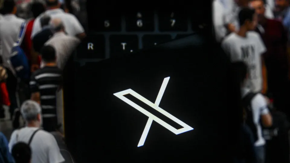 Rede social X vai começar a exibir país dos utilizadores