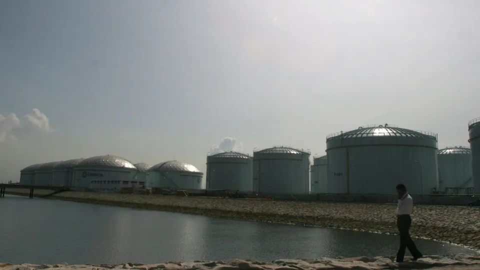 Cotação do Brent para entrega em janeiro baixa 0,22% para