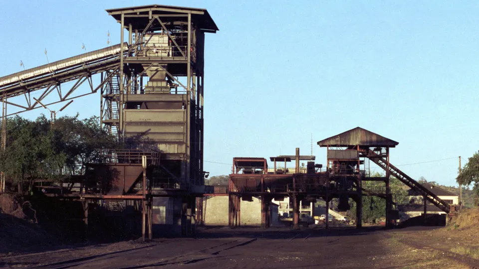 Moçambique espera recorde na produção de carvão em 2026