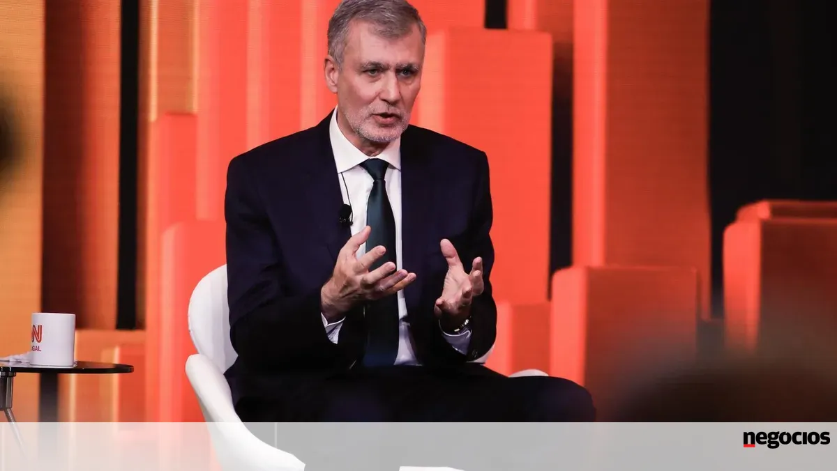 André Ventura e Gouveia e Melo "taco a taco" em sondagem