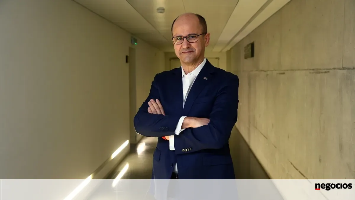 CTT apontam que financiamento do serviço postal pode passar