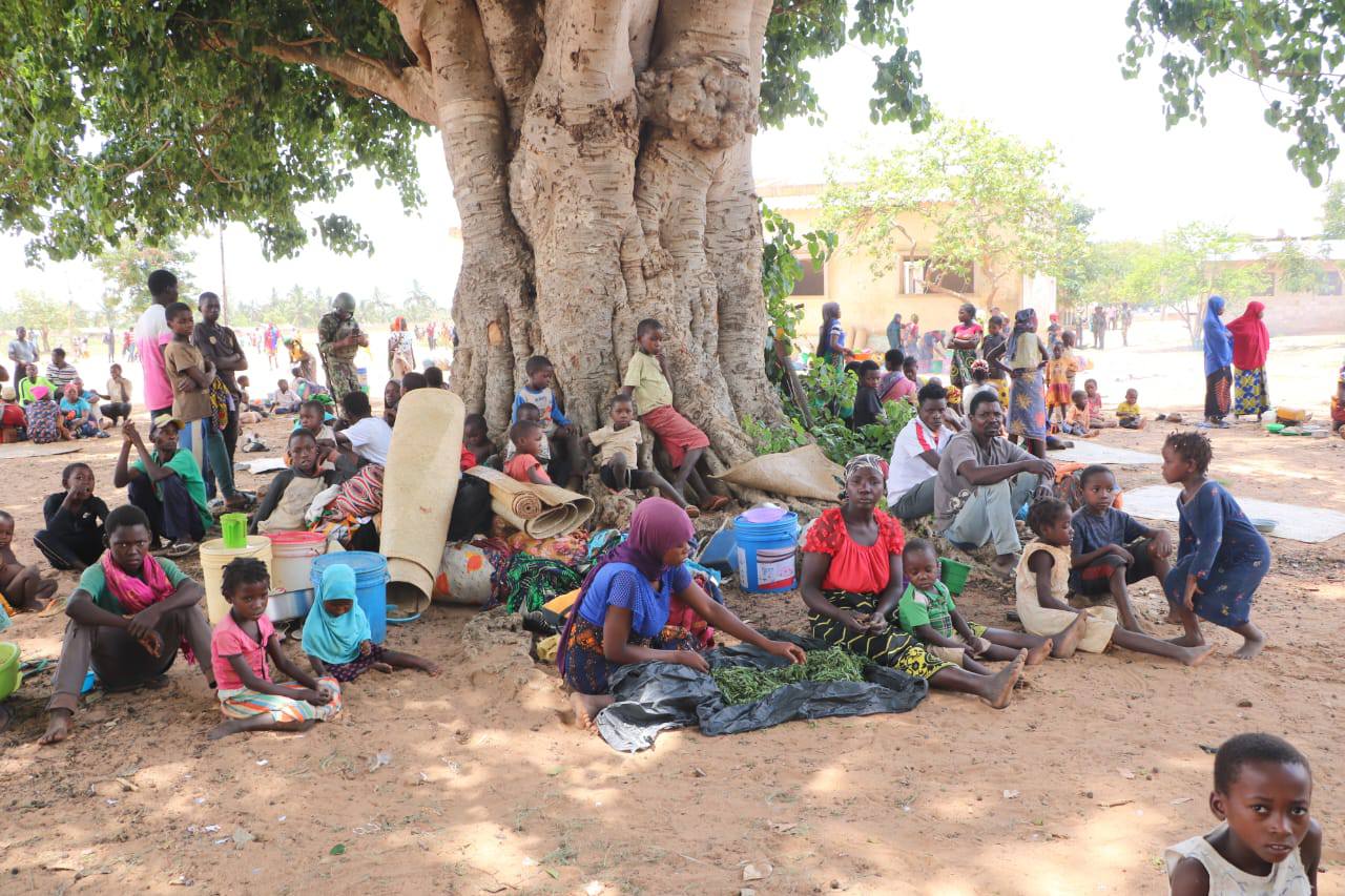 Deputados assistem vítimas de terrorismo em Nampula