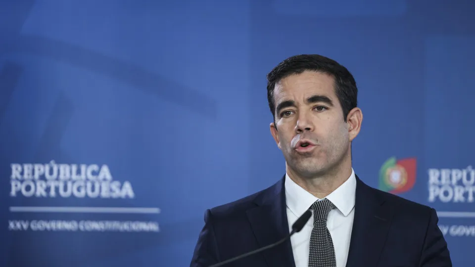 Governo diz-se de "portas abertas" ao diálogo para evitar