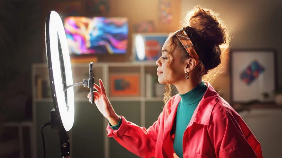 Itália cria registo obrigatório de 'influencers' para...