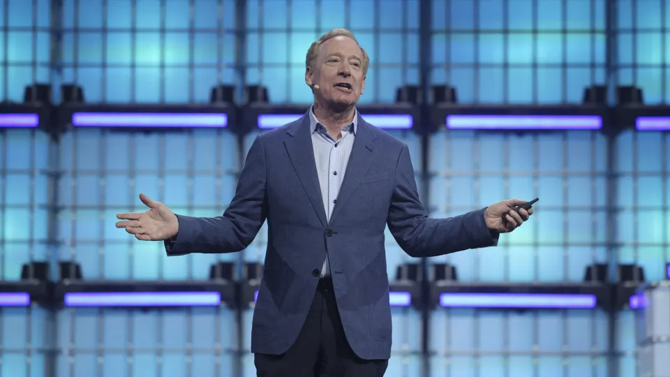 Microsoft defende que o desafio da empresa será "adaptação...