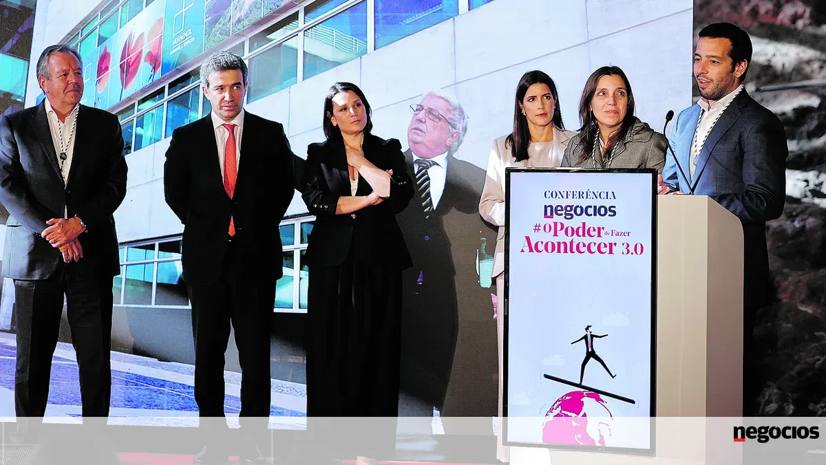 Negócios distingue António Mota com Prémio Carreira - O