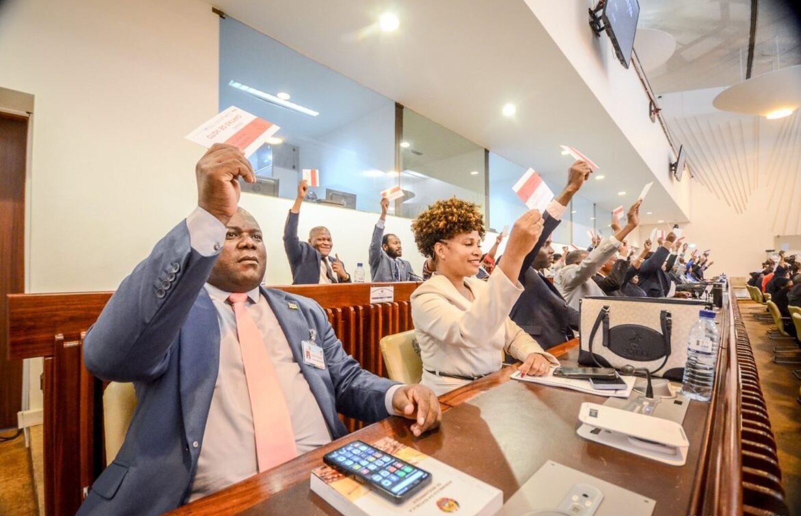 Parlamento vai gastar 3,2 MM de meticais em despesas de funcionamento no próximo ano