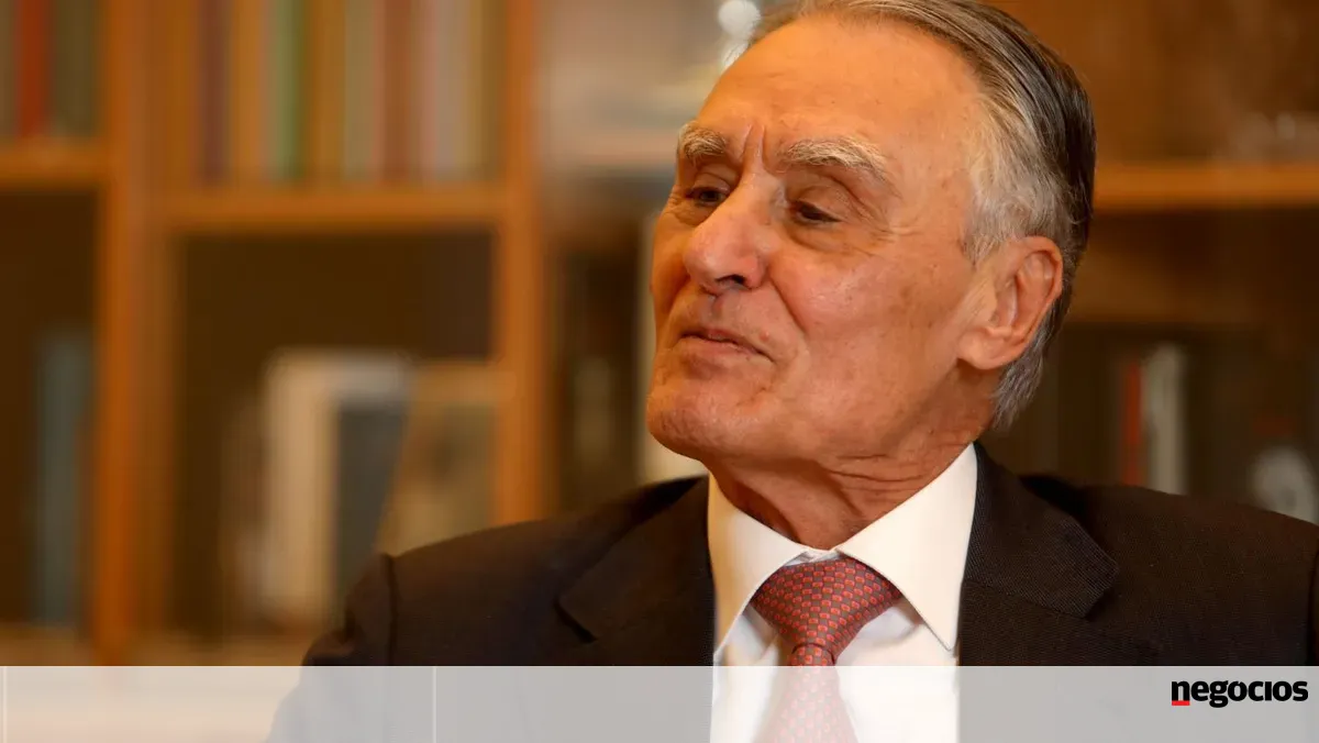 Presidenciais: Cavaco declara apoio a Mendes e diz que