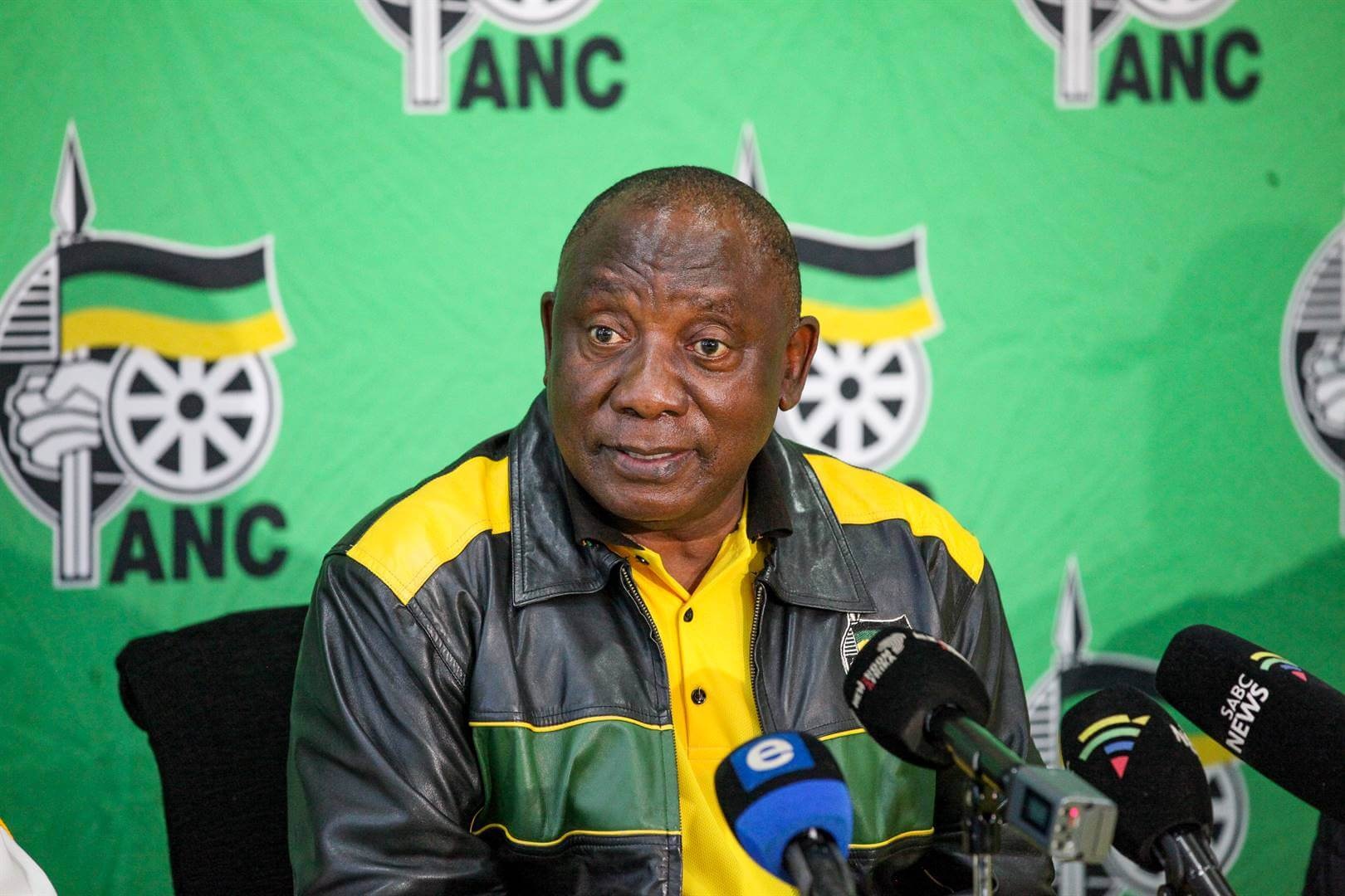  Ramaphosa vai cumprir mandato na presidência do ANC