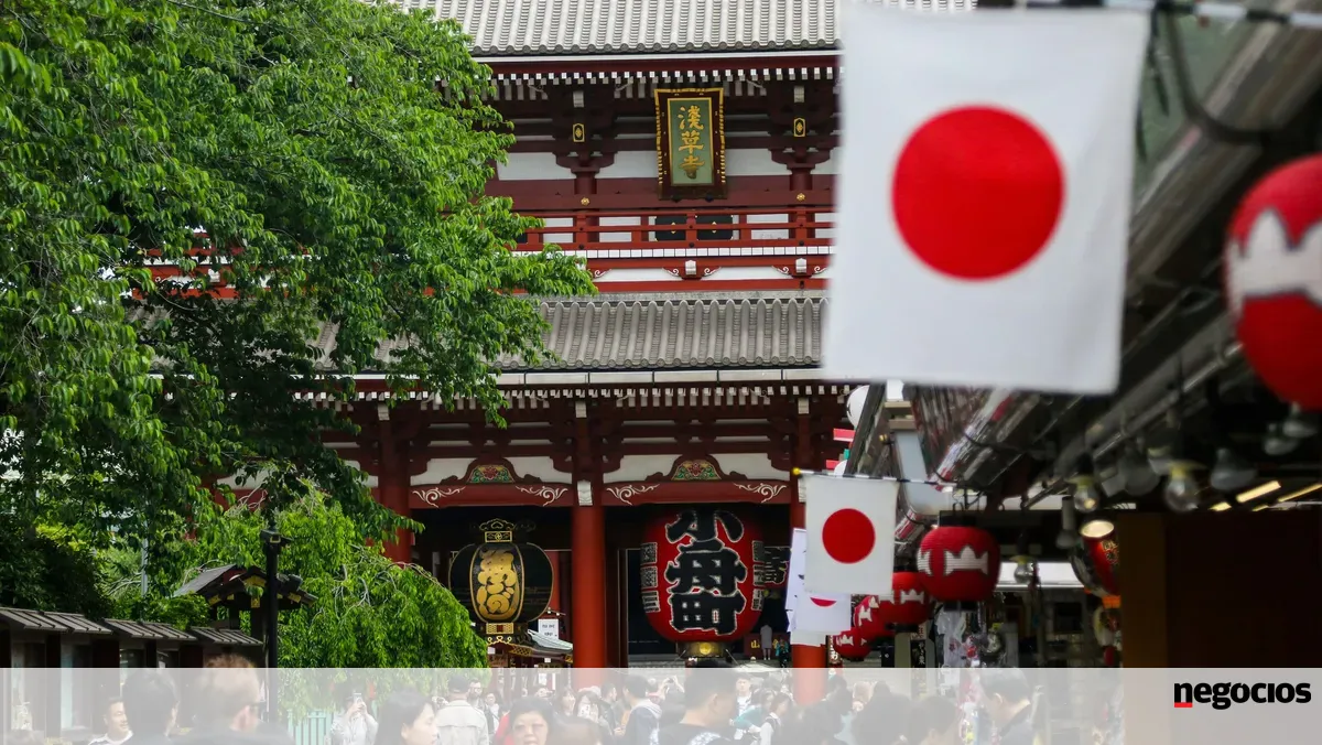 Salários reais no Japão caem pelo nono mês consecutivo face