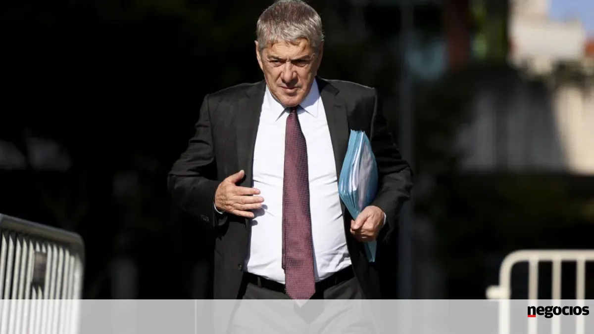 Sócrates revela que vai votar em Henrique Gouveia e Melo nas