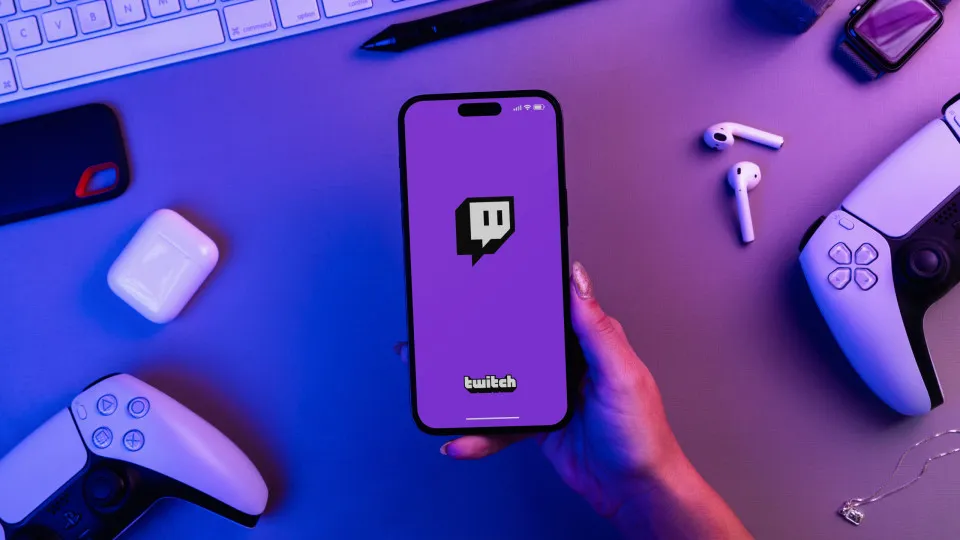 Twitch passa a estar proibida na Austrália a menores de 16 a...