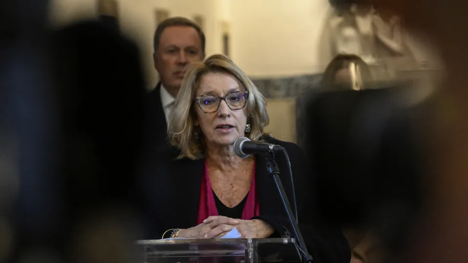 Alterações à lei laboral não tornarão "os despedimentos mais