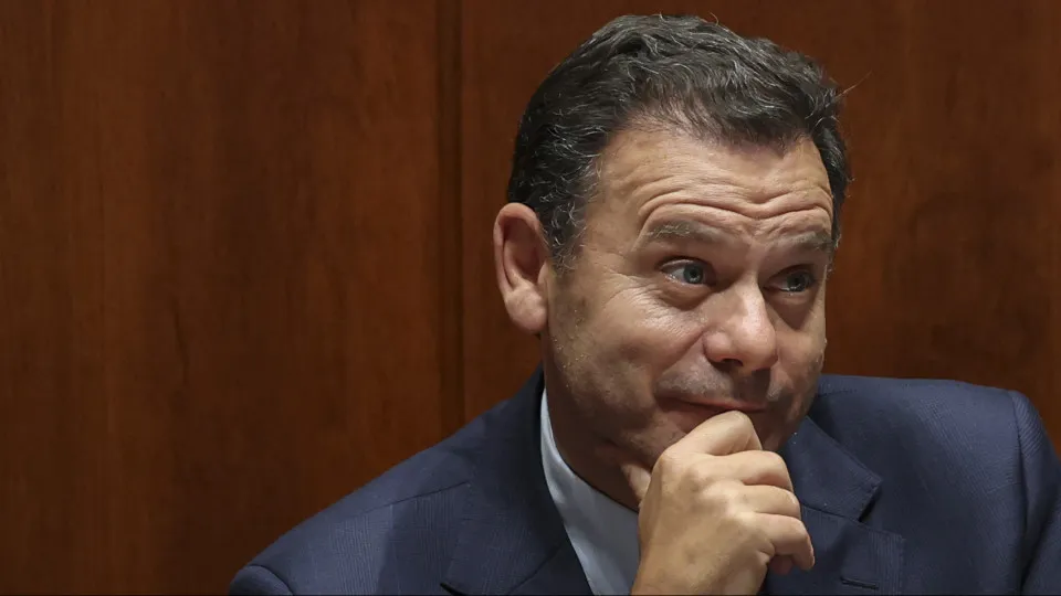 Montenegro liga reconhecimento da economia a mercado laboral