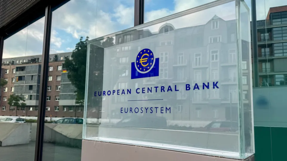 BCE alerta para uso do seu nome e logótipo para fins