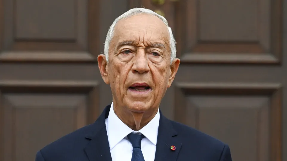 Marcelo promulga com reservas novas regras para criptoativos